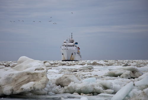 U.S. Coast Guard icebreaker Healy