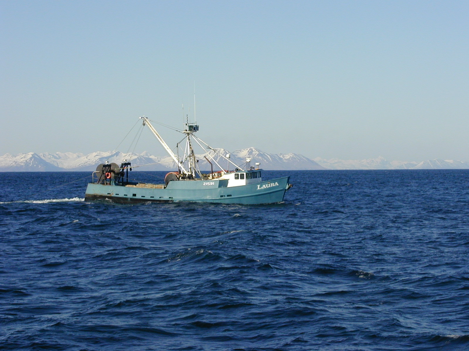 photo of fishing boat 